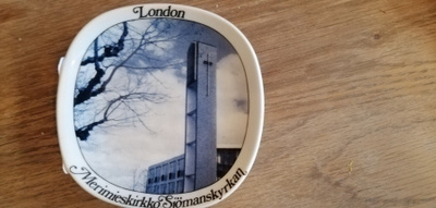 Merimieskirkko London, Arabia 1982