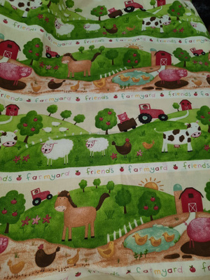 Värikäs puuvillakangas / tilkkutyökangas 132x62cm