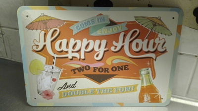 UUSI " HAPPY HOUR " - TWO FOR ONE - PELTIKYLTTI