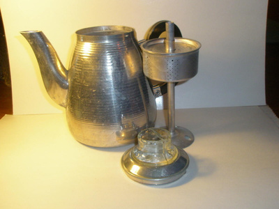 ALUMIININEN PULPUTUSPANNU ,KORK.210 MM,
