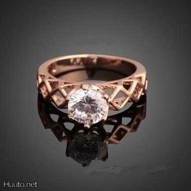 2 .. 18k Kulta Duble Crystal Elegantti .. Sormus