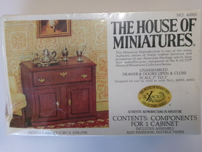 Nukkekoti USA The House of Miniatures no 40003