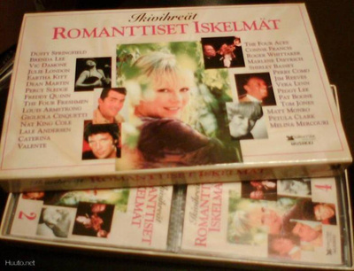 Ikivihreät romanttiset iskelmät - 4:n c-kasetin boxi *Sis.pk