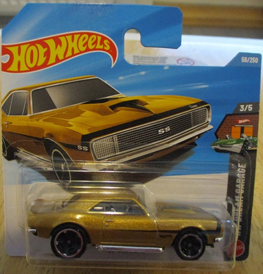 Chevrolet Camaro SS Hardtop 2 door Gold 1967 Hot Wheels 1:64