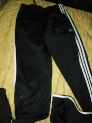 Adidas- verkkarit treenihousut 3 raitaa mustat152 cm