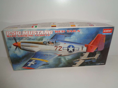 P-51C Mustang   1/72