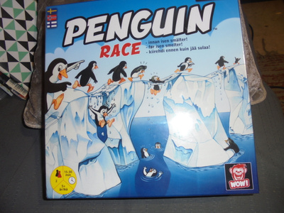 Lautapeli Penguin Race.