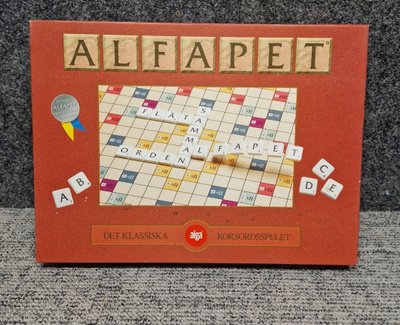 AlfaPet klassinen sanaristikkopeli .Alga på svenska 1997