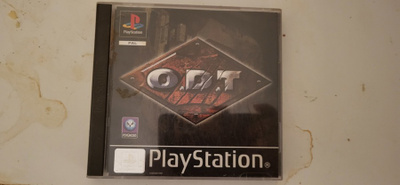 SLES-01391 Z60620231 Sony PS1 O.D.T. peli (CIB) Black Label