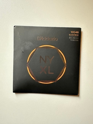 D'Addario NYXL Balanced Tension 10 - 46 -kielisarja UUSI