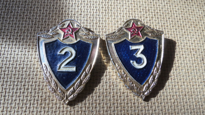 CCCP: kaksi vintage pinssiä