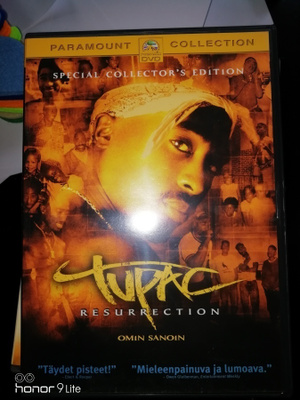 Tupac Resurrection Omin sanoin