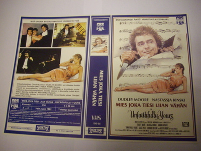 Vhs kansipaperi Fix -  MIES JOKA TIESI LIIAN VÄHÄN