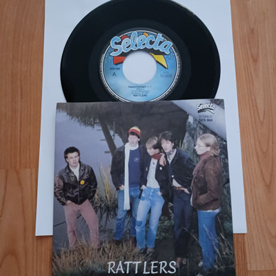 Rattlers – Vaahtopäät 7" ps orig 1981 Punk uusi mint rare