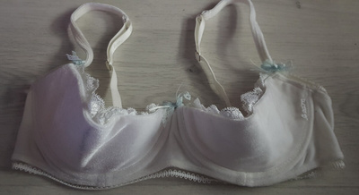 Valkoiset Love Ella M by Lindex push up kupiton Rintaliivit