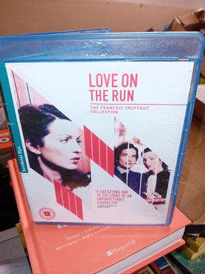 Blu-ray Love on the Run ( SIS POSTIKULU )
