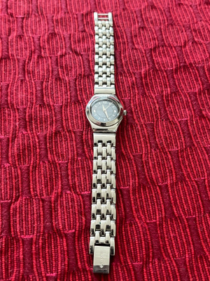 Swatch naisten rannekello