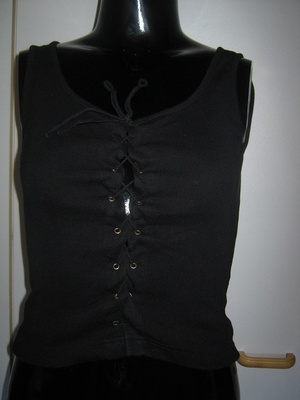 H&M; nyöritoppi