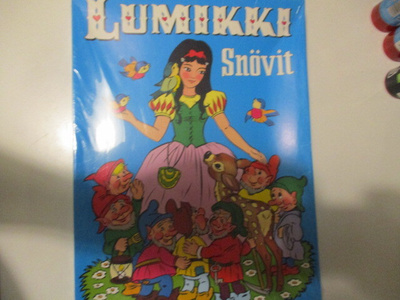 LUMIKKI PELI