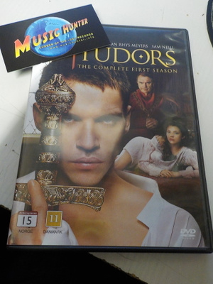 TUDORS - COMPLETE FIRST SEASON DVD (W) .