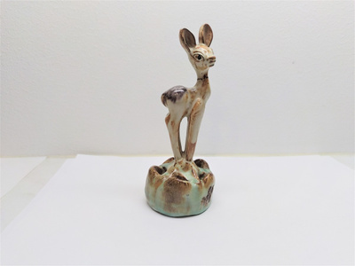 Bambi figuuri/ kukkatuki, vikaa