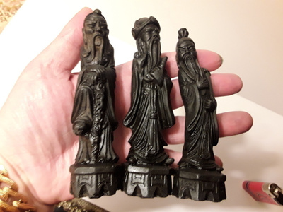 3 x Aasia Munkki figuurit