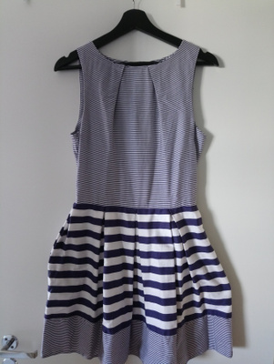 Closet skater dress mekko koko 10 s/m