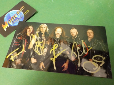 HAMMERFALL KUVA KOKO BÄNDIN NIMMAREILLA