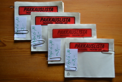 PAKKAUSLISTAPUSSI (LIIMATARRAINEN)