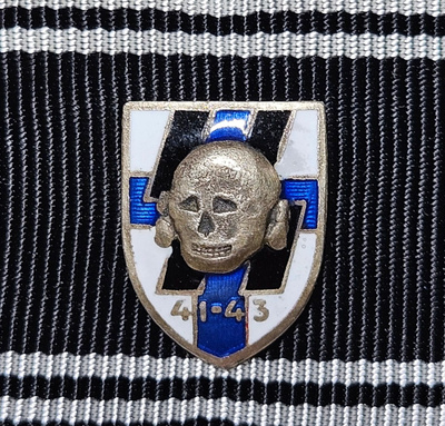 Totenkopf 41-43 ruuvimerkki