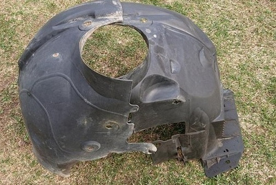 Sisälokasuoja, vasen etu - Renault Megane 1,6 -99