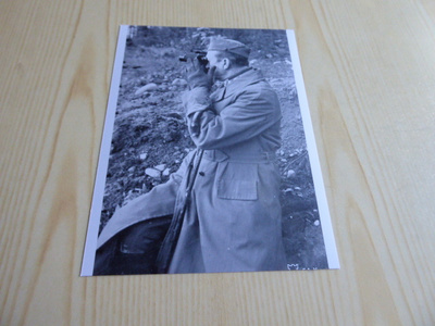 Uusi Mannerheim valokuva koko noin 11 cm x 15 cm