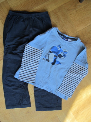 Poikien Lupilu sininen Dragon pyjama koko 110 / 116