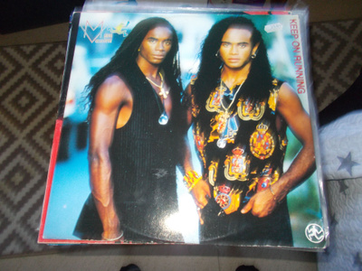 12" VINYYLI SINKKU MILLI VANILLI ** KEEP ON RUNNING **