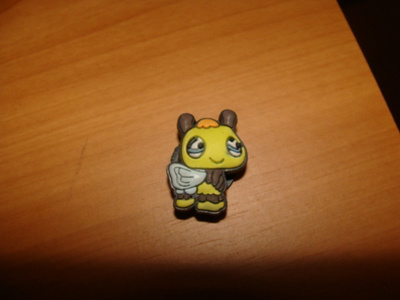 LITTLEST PET SHOP kenkäkoru, kenkäkoriste: MEHILÄINEN