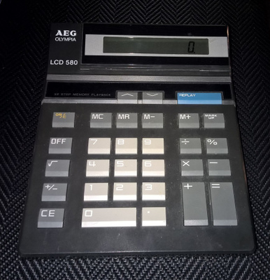 AEG OLYMPIA LCD 580 PÖYTÄLASKIN  VANHA LASKIN