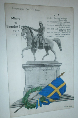 Minne av Bondetåget 1914, patsas, lippu ja seppele, p. 1914