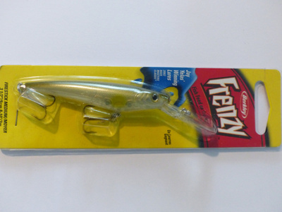 BERKLEY FRENZY Firestick Medium Moyer 9cm Väri: Ayu