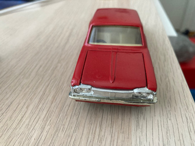 Toyota Crown -68 n. 1/43 Pienoismalli 60-l ,Made in Japan.