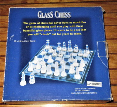 Glass Chess, Shakkipeli lasilaudalla