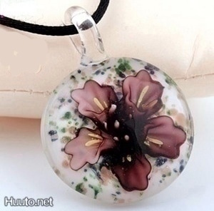 1310 .. Murano Lampwork Art Glass Taidelasi .. Kaulakoru