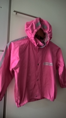 Pinkki Didriksons Sadetakki / Takki - koko 110cm