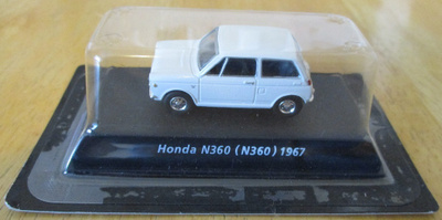 Honda N360 Hatchback 2 Door White 1967 Konami 1:64