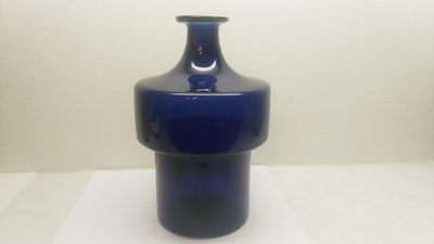 Timo Sarpaneva  Taidelasipullo 2517 sininen, Iittala