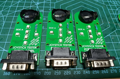 joystick-testeri retro-laitteille – nopea vianmääritys