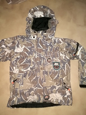 Icepeak - talvitakki koko 140 cm karhu kirjava kuosi