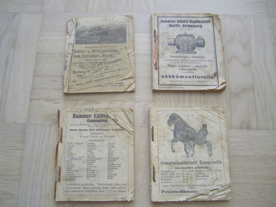 Vanhat almanakat vuosilta 1922,1927,1918,1923