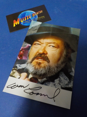 WILLIAM CONRAD NIMIKIRJOITUS KUVASSA