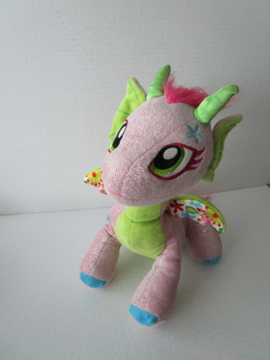 Glitter Shine Dragons, Glimmer Flora