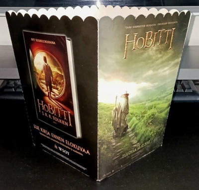 Hobitti - popcorn-purkki ( ensi-illasta )